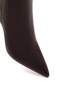 بوت زنانه چرم بوردو زیپ‌دار پاشنه‌نازک دری مد