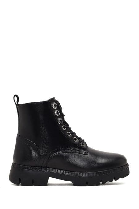 بوت زنانه چرم مشکی زیپ‌دار تخت‌ضخیم بنددار دری مد