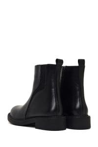 بوت زنانه چرم مشکی زیپ‌دار دری مد