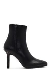 بوت زنانه چرم مشکی زیپ‌دار پاشنه‌بلند نازک دری مد