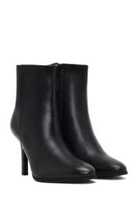 بوت زنانه چرم مشکی زیپ‌دار پاشنه‌بلند نازک دری مد