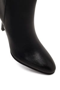 بوت زنانه چرم مشکی زیپ‌دار پاشنه‌بلند نازک دری مد