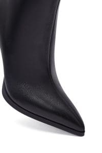 بوت زنانه چرم مشکی زیپ‌دار پاشنه‌بلند نازک دری مد