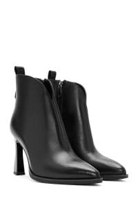 بوت زنانه چرم مشکی زیپ‌دار پاشنه‌دار دری مد