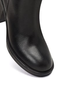 بوت زنانه چرم مشکی زیپ‌دار پاشنه‌ضخیم دری مد