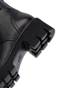 بوت زنانه چرم مشکی پاشنه‌بلند ضخیم زیپ‌دار دری مد