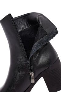 بوت زنانه چرم مشکی پاشنه‌بلند ضخیم زیپ‌دار دری مد