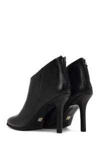 بوت زنانه چرم مشکی پاشنه‌بلند نازک زیپ‌دار پشت‌دار دری مد