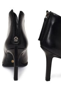 بوت زنانه چرم مشکی پاشنه‌بلند نازک زیپ‌دار پشت‌دار دری مد