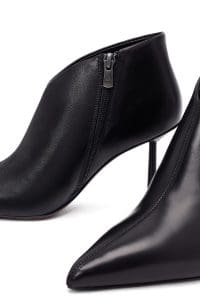 بوت زنانه چرم مشکی پاشنه‌نازک زیپ‌دار دری مد
