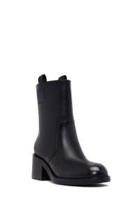 بوت زنانه چرم مشکی کوتاه پاشنه‌ضخیم دری مد