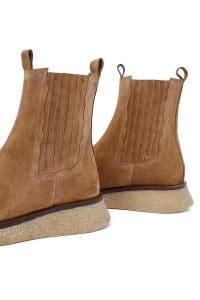 بوت چلسی زنانه شتری سوییت چرم ضخیم دری مد