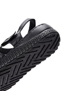 صندل زنانه مشکی بندی چرمی راحتی دری مد