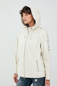 کاپشن چرمی بزرگ کلاهدار کرم زنانه جودیت دری مد