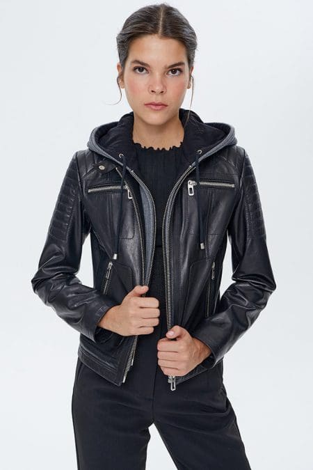 کت چرم اسپرت زنانه کلاهدار مشکی زوم دری مد