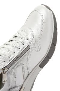 کتونی زنانه سفید با بند و زیپ کناری چرم دری مد