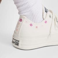 کتونی زنانه کانورس آل استار Chuck Taylor All Star Lift Floral Embroidery Low Top کرم اورجینال