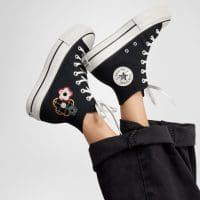 کتونی کانورس آل استار Chuck Taylor All Star Lift لژدار مشکی گلدار زنانه اورجینال