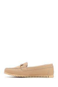 کفش لوفر زنانه بژ چرمی بنددار دری مد