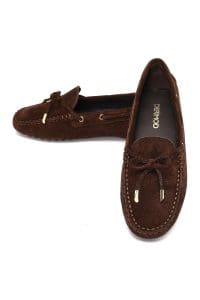 کفش لوفر زنانه قهوه‌ای جیر ریشه‌دار دری مد