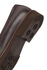 کفش لوفر زنانه قهوه‌ای چرمی بنددار دری مد