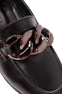 کفش لوفر زنانه مشکی چرمی با اکسسوری دری مد