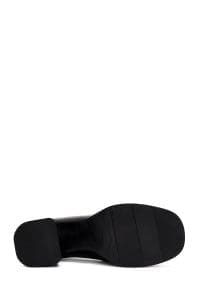 کفش لوفر زنانه مشکی چرمی با تکه‌های پاشنه بلند دری مد