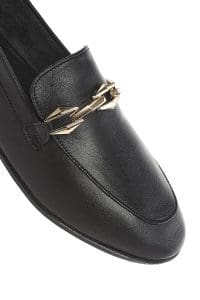 کفش لوفر زنانه مشکی چرمی بنددار دری مد