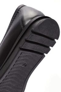 کفش لوفر زنانه مشکی چرمی بنددار راحتی دری مد