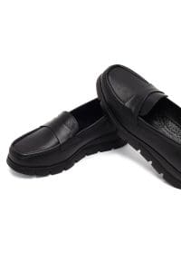 کفش لوفر زنانه مشکی چرمی راحتی پاشنه لژدار دری مد