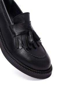 کفش لوفر زنانه مشکی چرمی ریشه‌دار دری مد