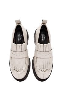 کفش لوفر زنانه کرم چرمی پاشنه لژدار دری مد