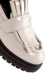 کفش لوفر زنانه کرم چرمی پاشنه لژدار دری مد