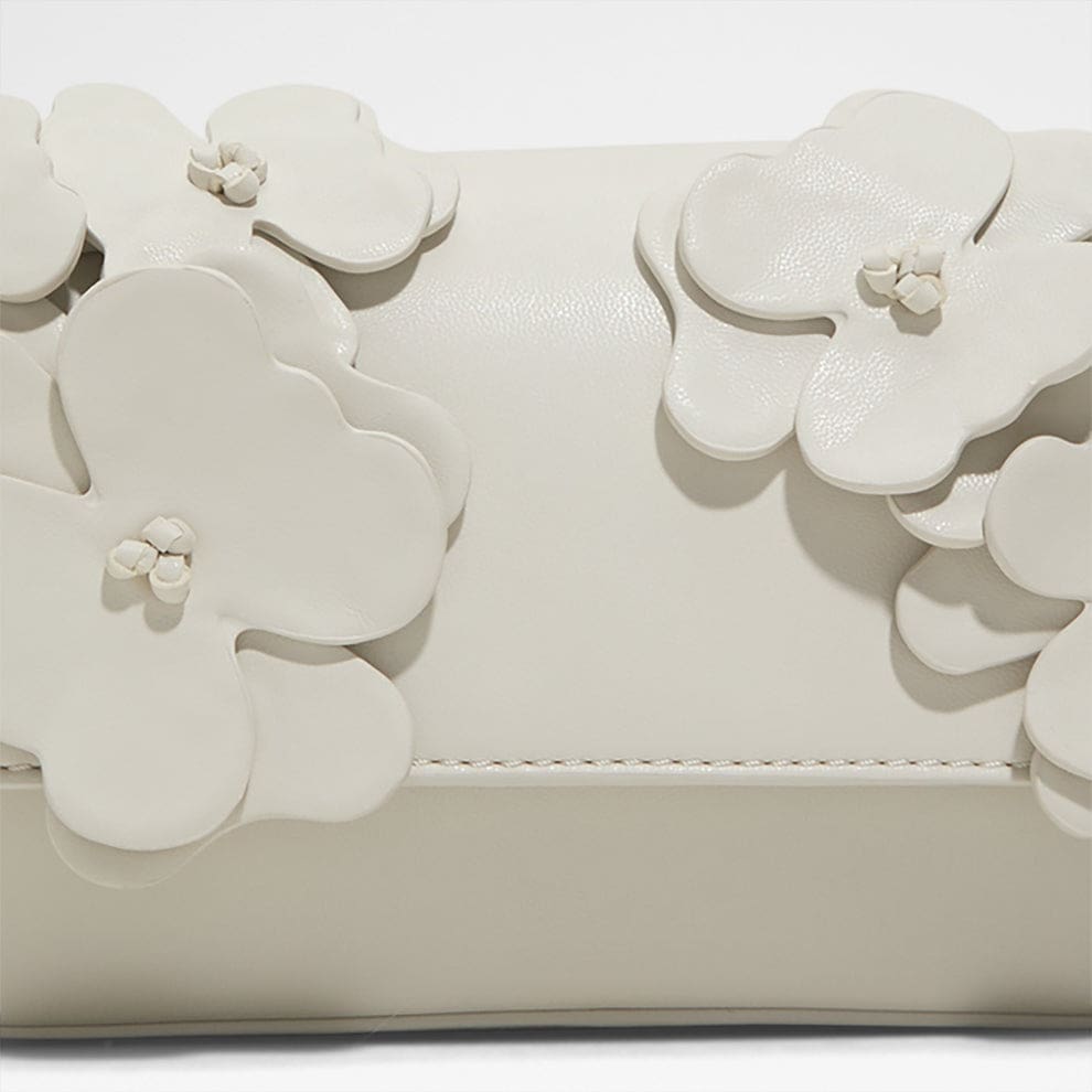 کیف دوشی زنانه سفید آلدو DAISYBOUQUET – ALDO_68e593925239f.jpeg کیف دوشی زنانه سفید آلدو DAISYBOUQUET – ALDO