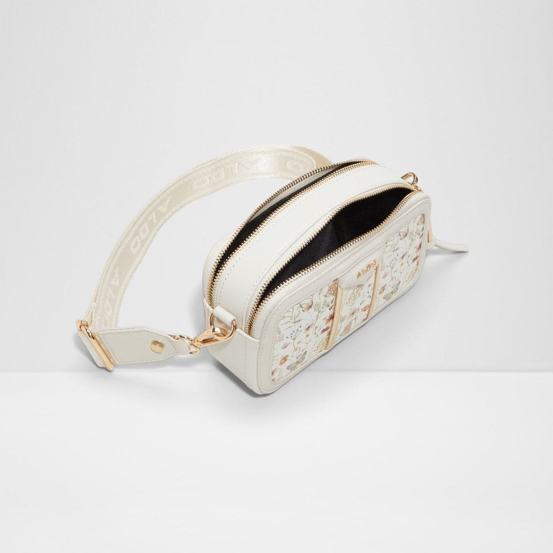 کیف کراس بادی زنانه سفید آلدو MASUMA – ALDO_68f96ac46f648.jpeg کیف کراس بادی زنانه سفید آلدو MASUMA – ALDO