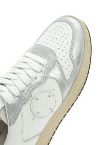 ACBC x DERIMOD کتونی زنونه چرم نقره‌ای بنددار براق دری مد