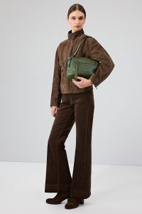 کت چرمی زنانه قهوه ای کوتاه اوور سایز جیر Gina دری مد