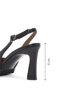 کفش زنانه پشت باز بنددار پاشنه‌دار چرم مشکی دری مد