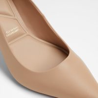 کفش پاشنه‌دار زنانه کرم VERONE – ALDO