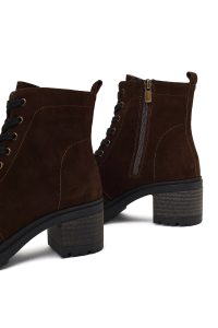 بوت جیر زنانه قهوه‌ای زیپ‌دار پاشنه ضخیم دری مد