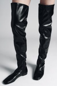 بوت زنانه روی ساق زارا – ZARA