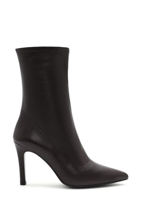 بوت زنانه قهوه‌ای چرمی پاشنه باریک زیپ‌دار دری مد