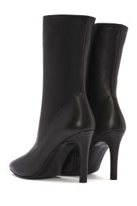 بوت زنانه مشکی چرمی پاشنه باریک زیپ‌دار دری مد