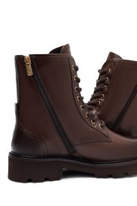 بوت پستچی چرمی زنانه قهوه‌ای زیپ‌دار دری‌مد