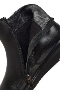 بوت چرمی زنانه مشکی زیپ‌دار راحتی دری مد