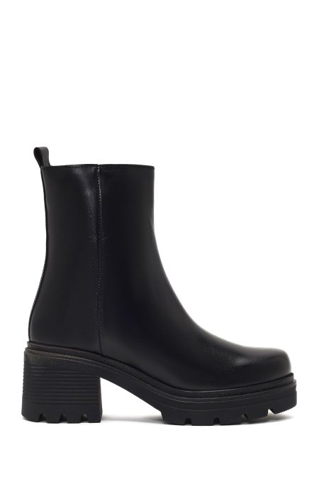 بوت چرمی زنانه مشکی زیپ‌دار پاشنه ضخیم دری مد