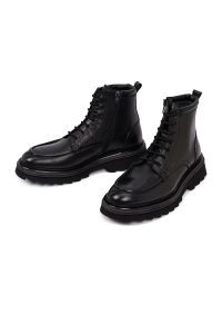 بوت چرمی مردانه مشکی زیپ‌دار زیره ضخیم دری‌مد