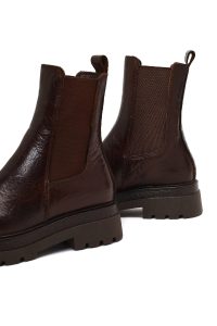 بوت چلسی چرمی زنانه قهوه‌ای زیره ضخیم دری‌مد