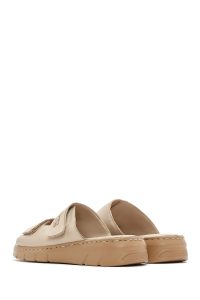 دمپایی راحتی زنانه چرم بژ دو بندی دری مد