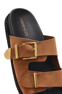 دمپایی زنانه جیر قهوه‌ای روشن سگک‌دار دری مد